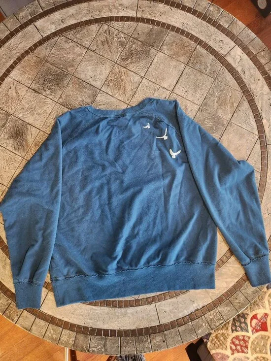 Ariat Graphic Sweatshirt XL Blue Paradise Ranch Western Crewneck Pullover - Picture 2 of 3